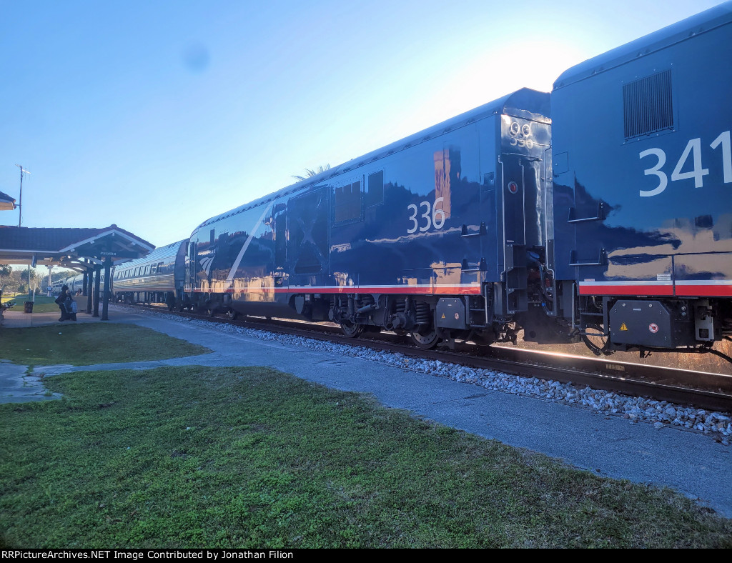 New ALC-42's lead the Amtrak Sliver Metor through Palatka, FL 